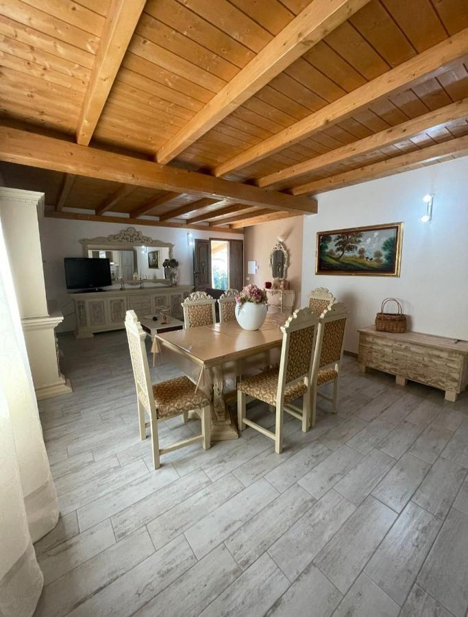 Il Casale Villa Budoni Luaran gambar